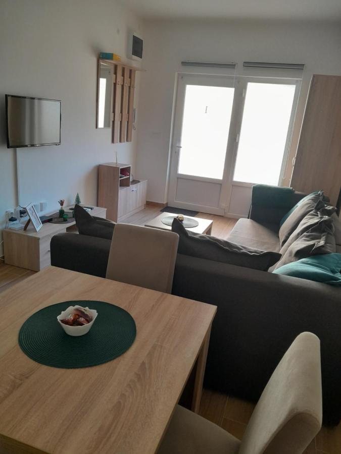 Apartman Marija Apartment ซอมโบร์ ภายนอก รูปภาพ